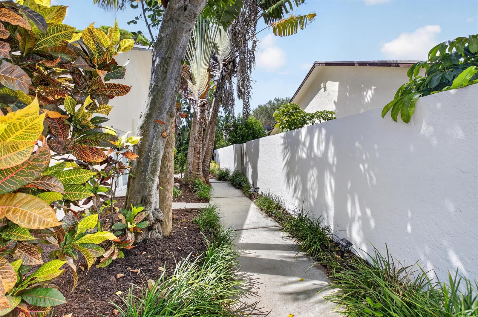 2802 SW 6th Street, Delray Beach, FL 33445 photo 5