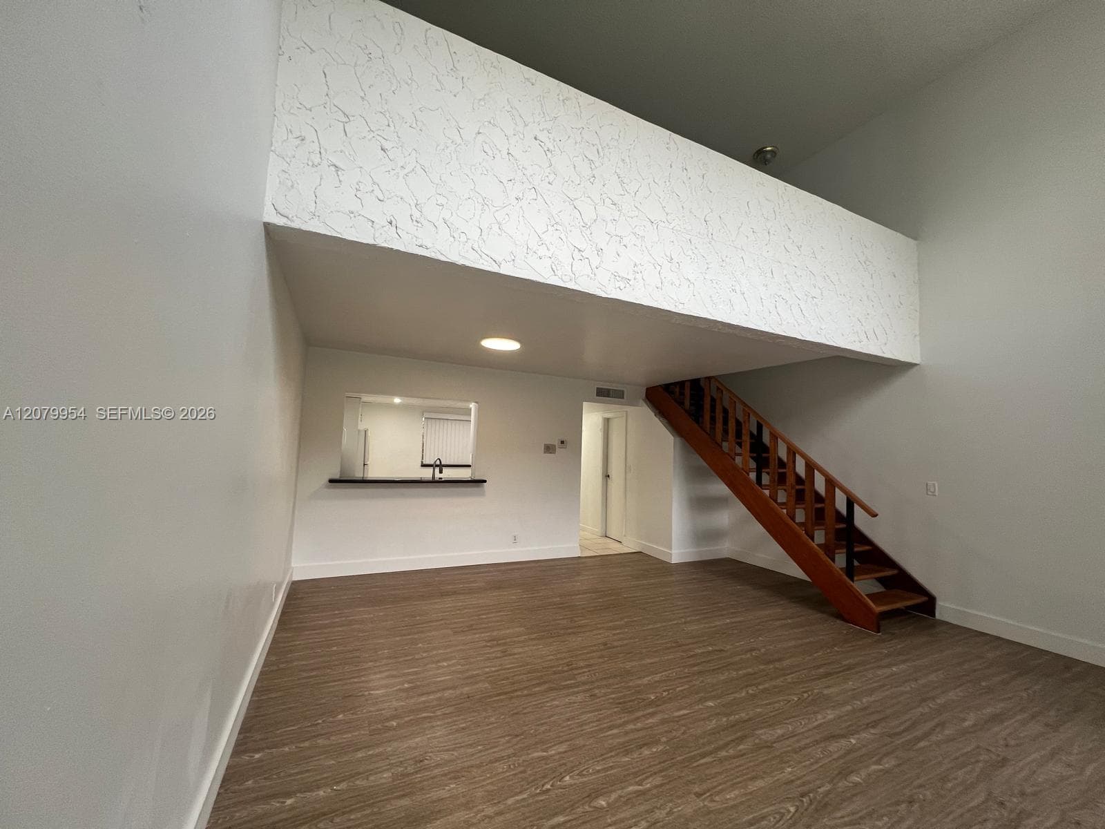 18051 NW 68th Ave # L101, Hialeah, FL 33015