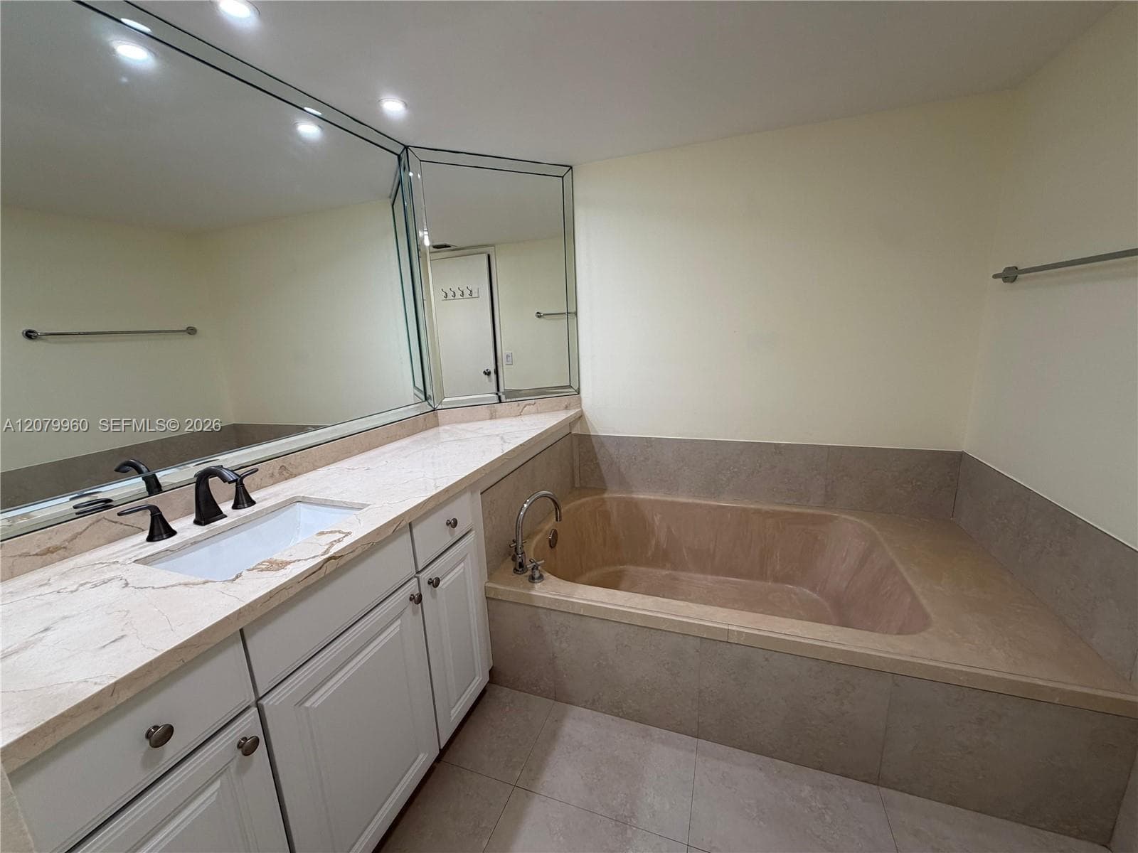1717 N Bayshore Dr # A-1145, Miami, FL 33132 photo 8