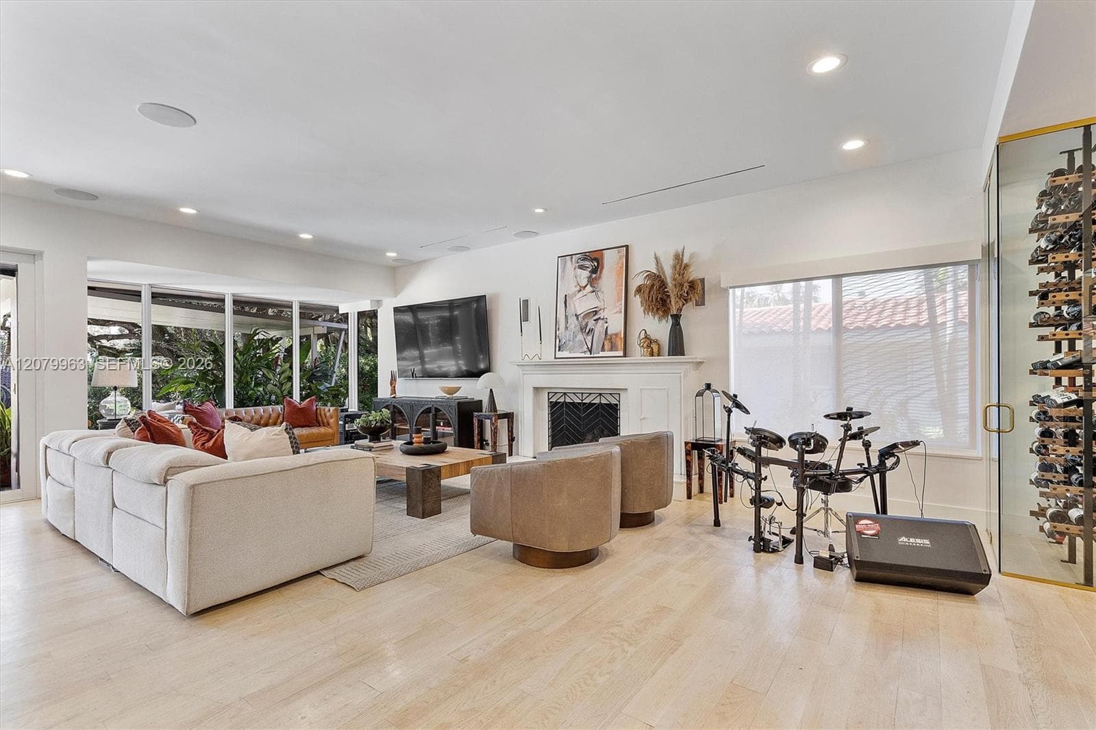 652 NE 105th St, Miami Shores, FL 33138 photo 13