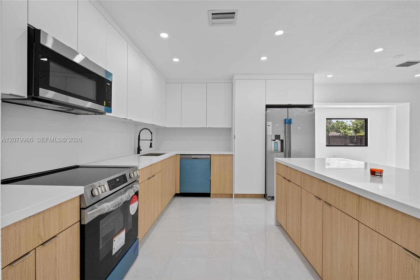 1200 NE 204th Ter, Miami, FL 33179 photo 12