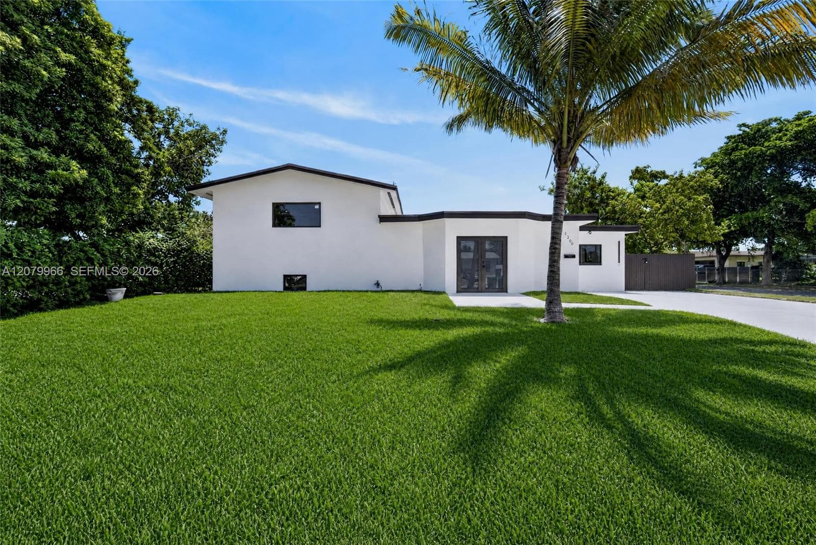 1200 NE 204th Ter, Miami, FL 33179 photo 3