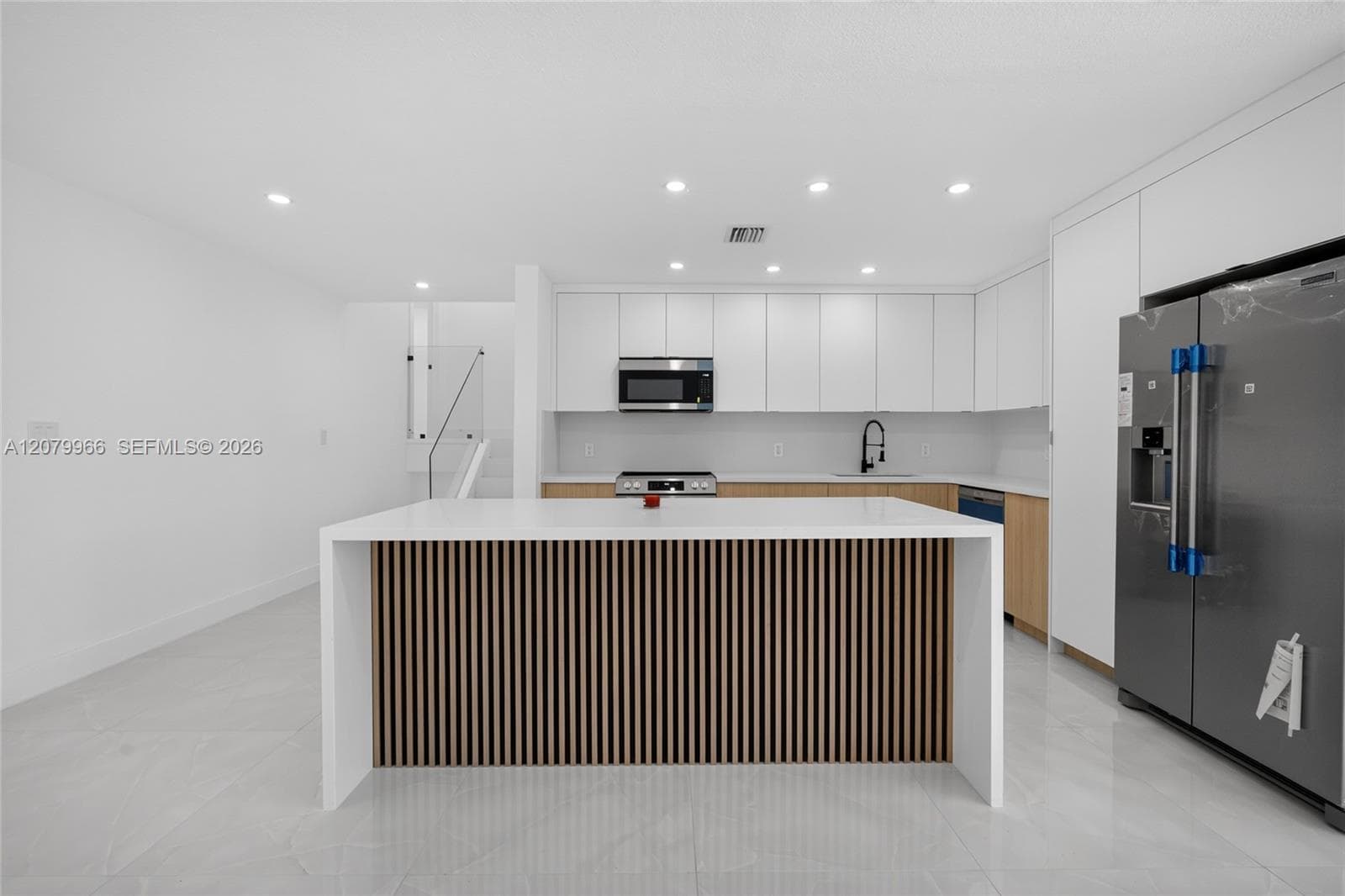 1200 NE 204th Ter, Miami, FL 33179 photo 11