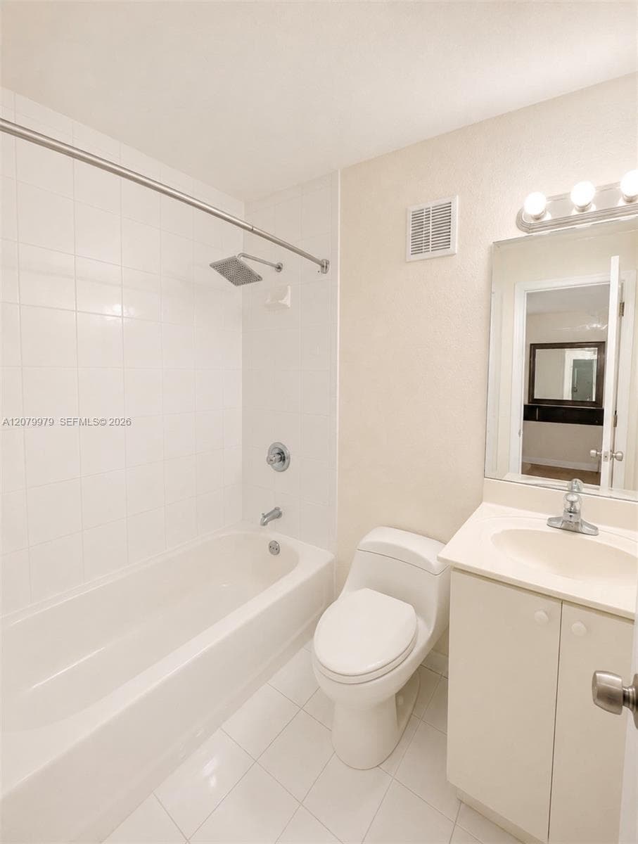 7980 NW 10th St # 38I, Miami, FL 33126 photo 13