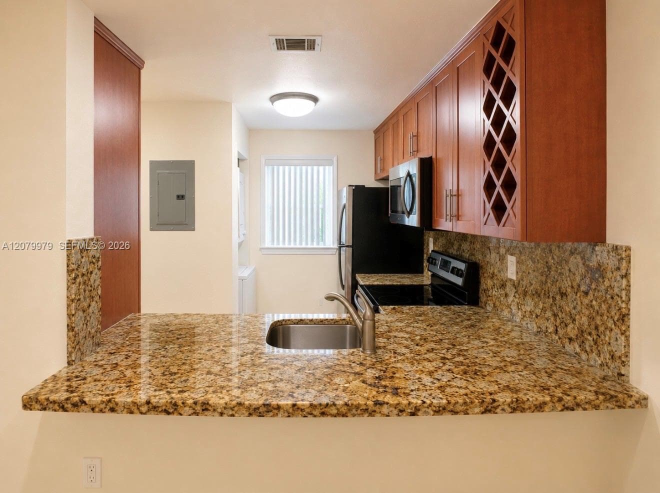 7980 NW 10th St # 38I, Miami, FL 33126 photo 3