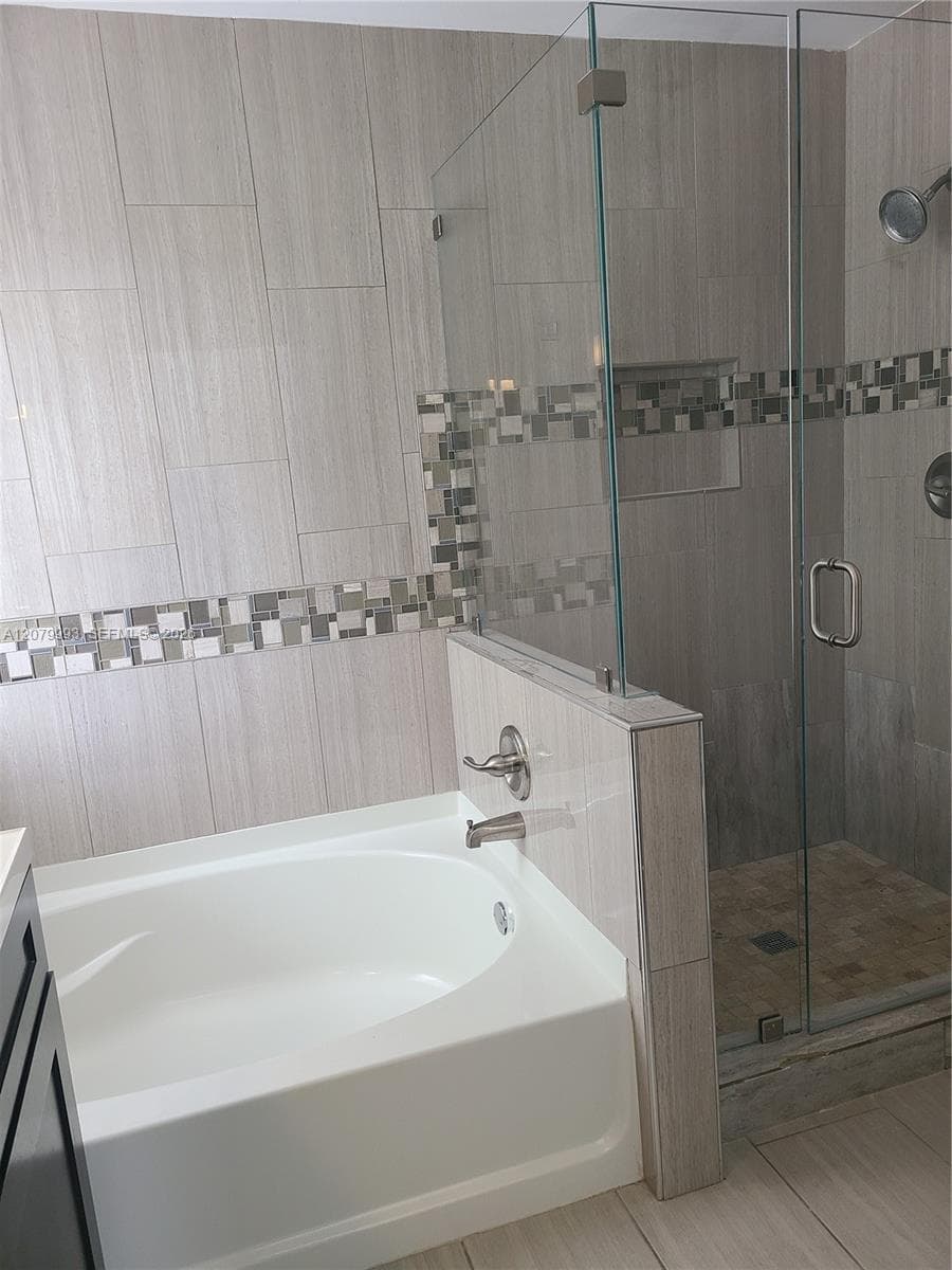 8820 SW 13th St, Pembroke Pines, FL 33025 photo 13