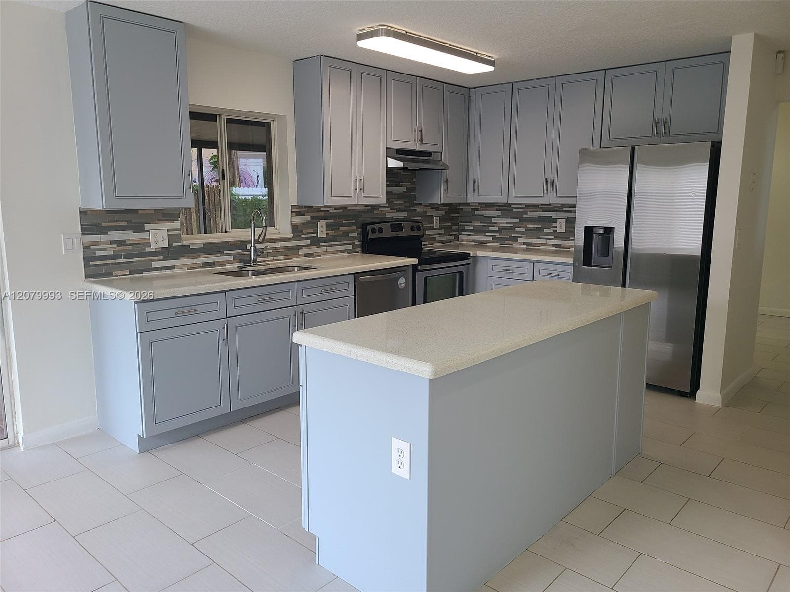 8820 SW 13th St, Pembroke Pines, FL 33025 photo 3