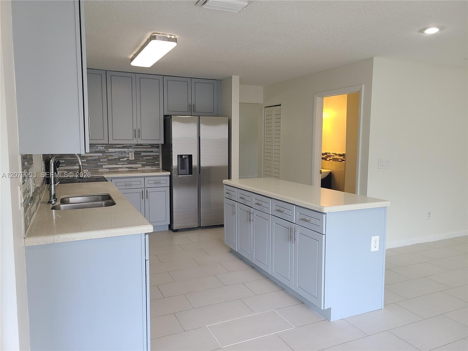 8820 SW 13th St, Pembroke Pines, FL 33025 photo 4