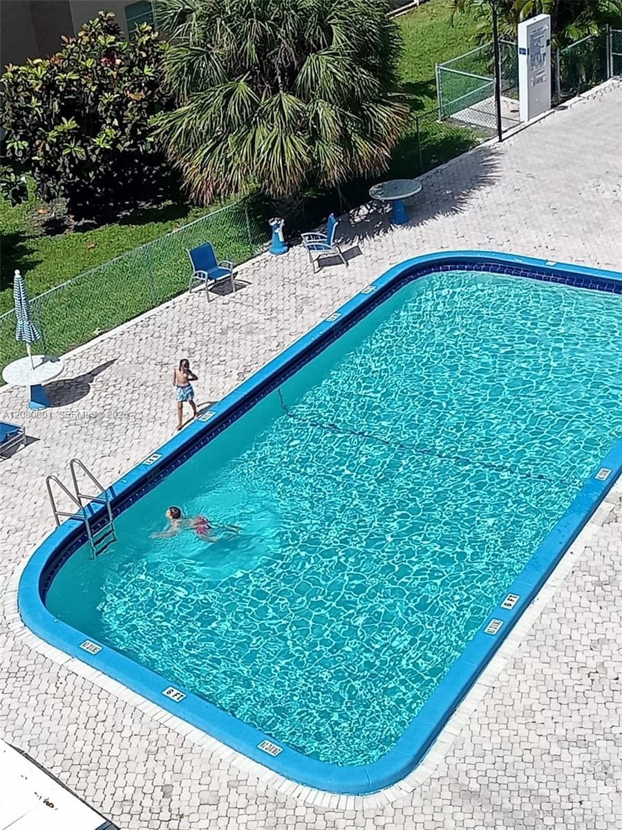 319 NE 14th Ave # 604, Hallandale Beach, FL 33009