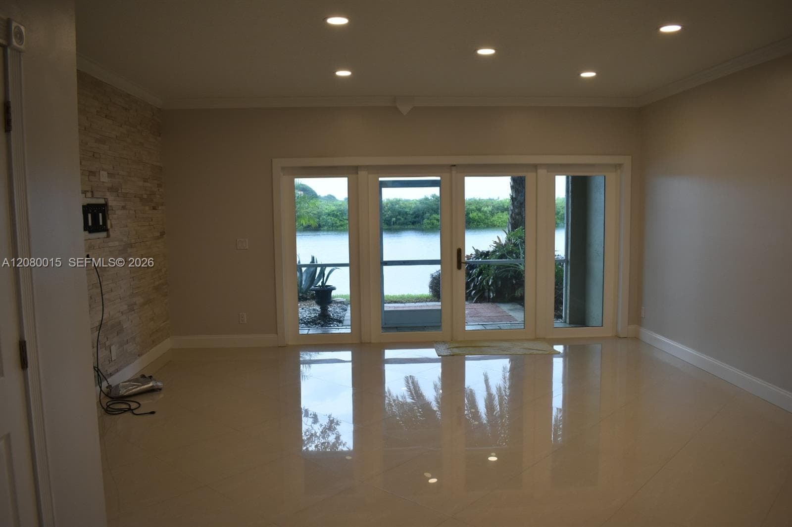 307 SW 120th Ave, Pembroke Pines, FL 33025 photo 5