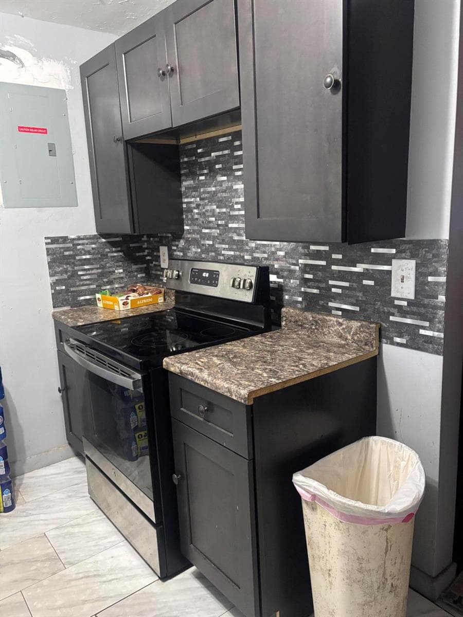 105 4TH Street # 105, Lake Park, FL 33403 photo 6