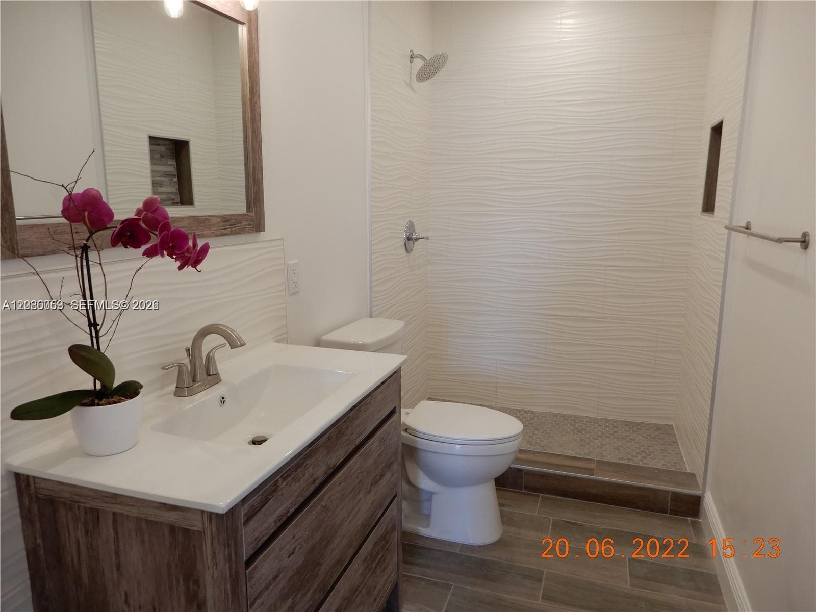 7175 NW 179th St # 307, Hialeah, FL 33015 photo 4