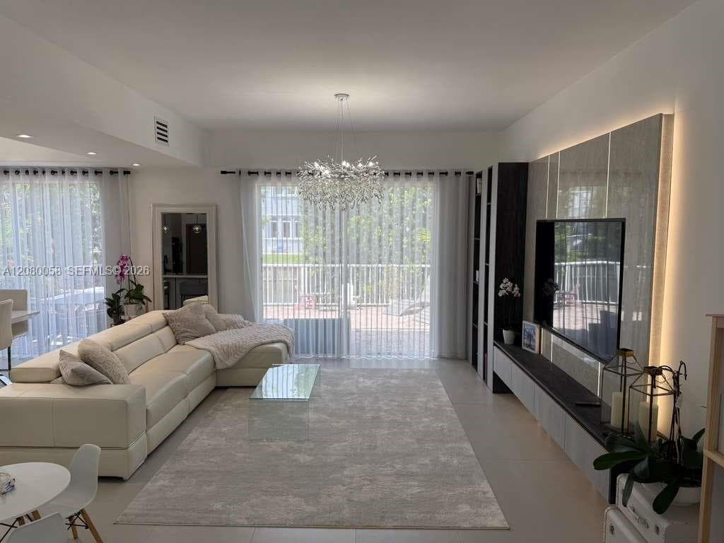 3123 NE 210th St, Aventura, FL 33180 photo 2