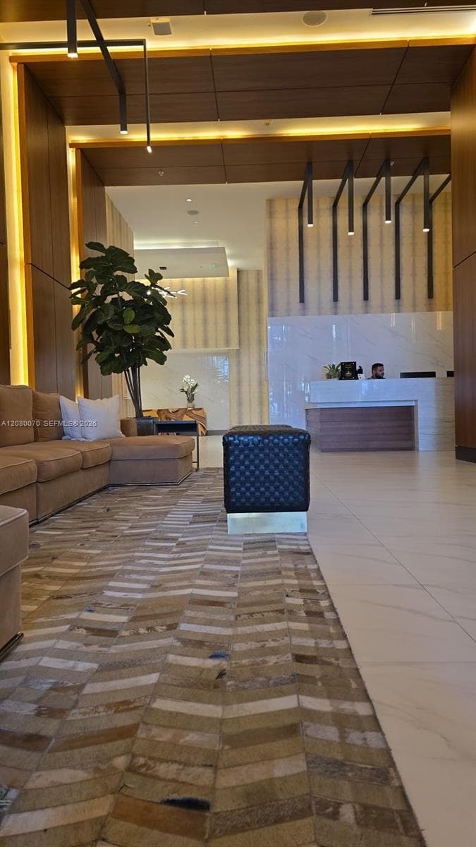 2960 NE 207th St # 1005, Aventura, FL 33180 photo 6