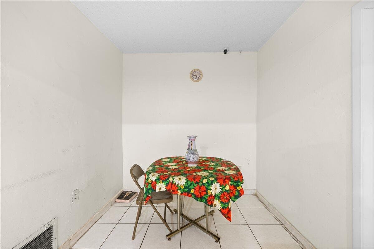 8407 NW 25TH Court, Sunrise, FL 33322 photo 13