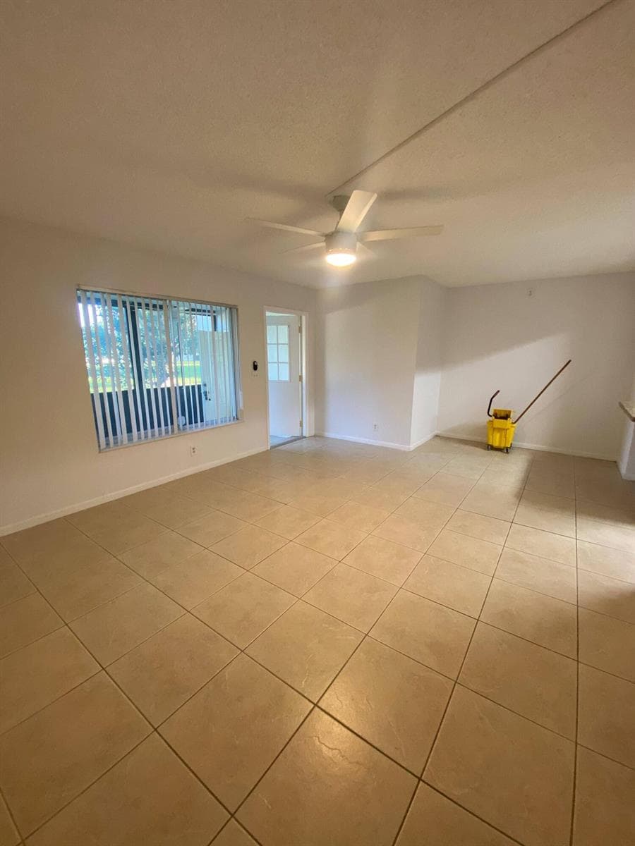 4709 Sable Pine Circle # B1, West Palm Beach, FL 33417 photo 2