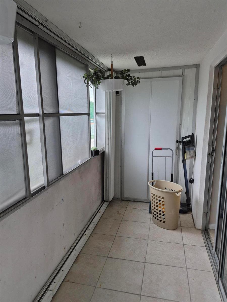 214 Cambridge # I, West Palm Beach, FL 33417 photo 9