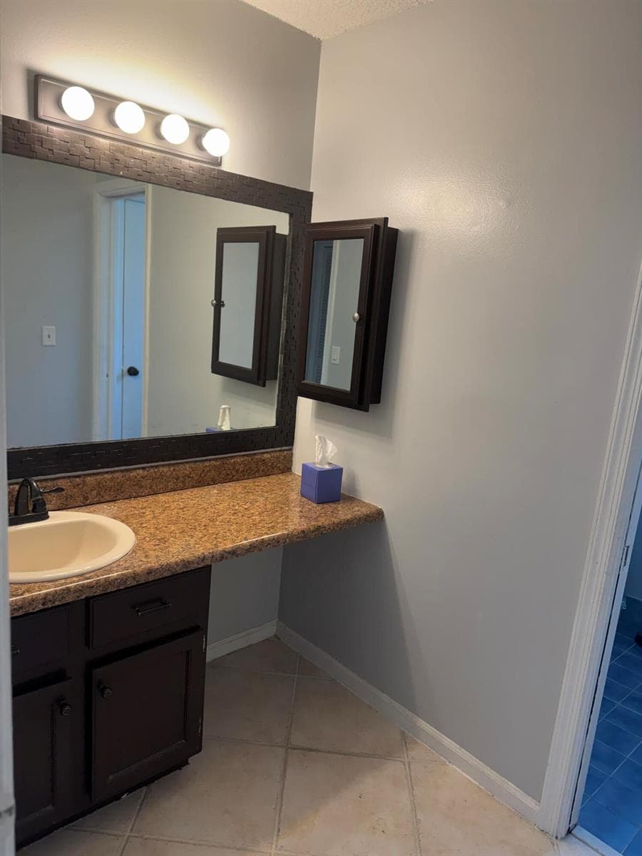 121 BEAUMONT Lane, Palm Beach Gardens, FL 33410 photo 13