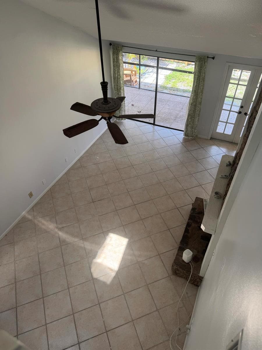 121 BEAUMONT Lane, Palm Beach Gardens, FL 33410 photo 12