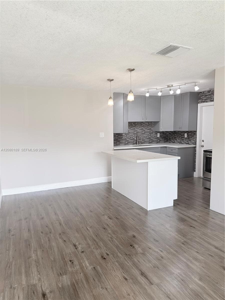 5603 NW 48th Ter, Tamarac, FL 33319 photo 11