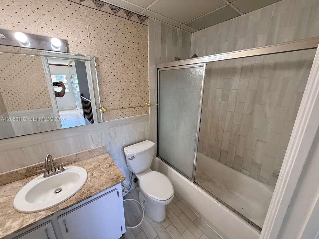 1300 W 53rd St # 32, Hialeah, FL 33012 photo 6