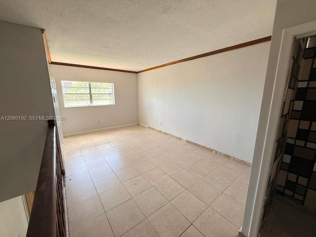 1300 W 53rd St # 32, Hialeah, FL 33012 photo 4