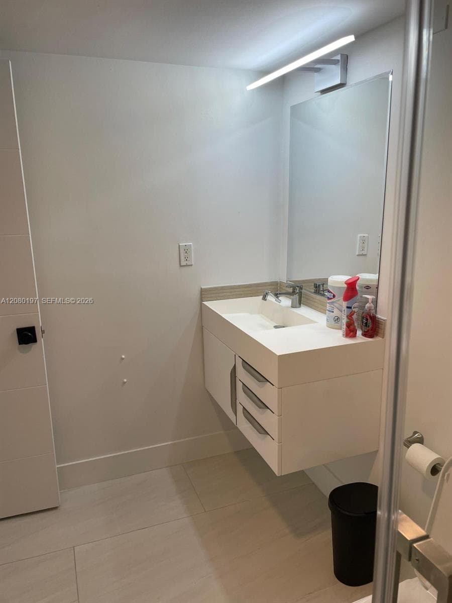555 NE 15th St # 27K, Miami, FL 33132 photo 10