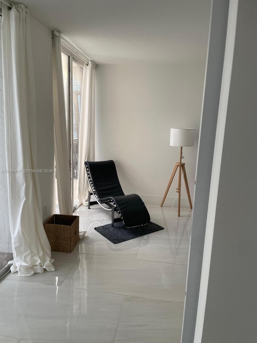 555 NE 15th St # 27K, Miami, FL 33132 photo 4