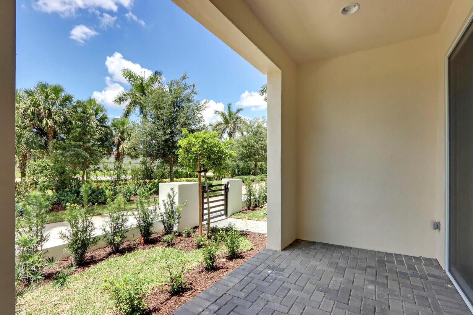 12556 Gross Pointe Drive, Palm Beach Gardens, FL 33418 photo 11
