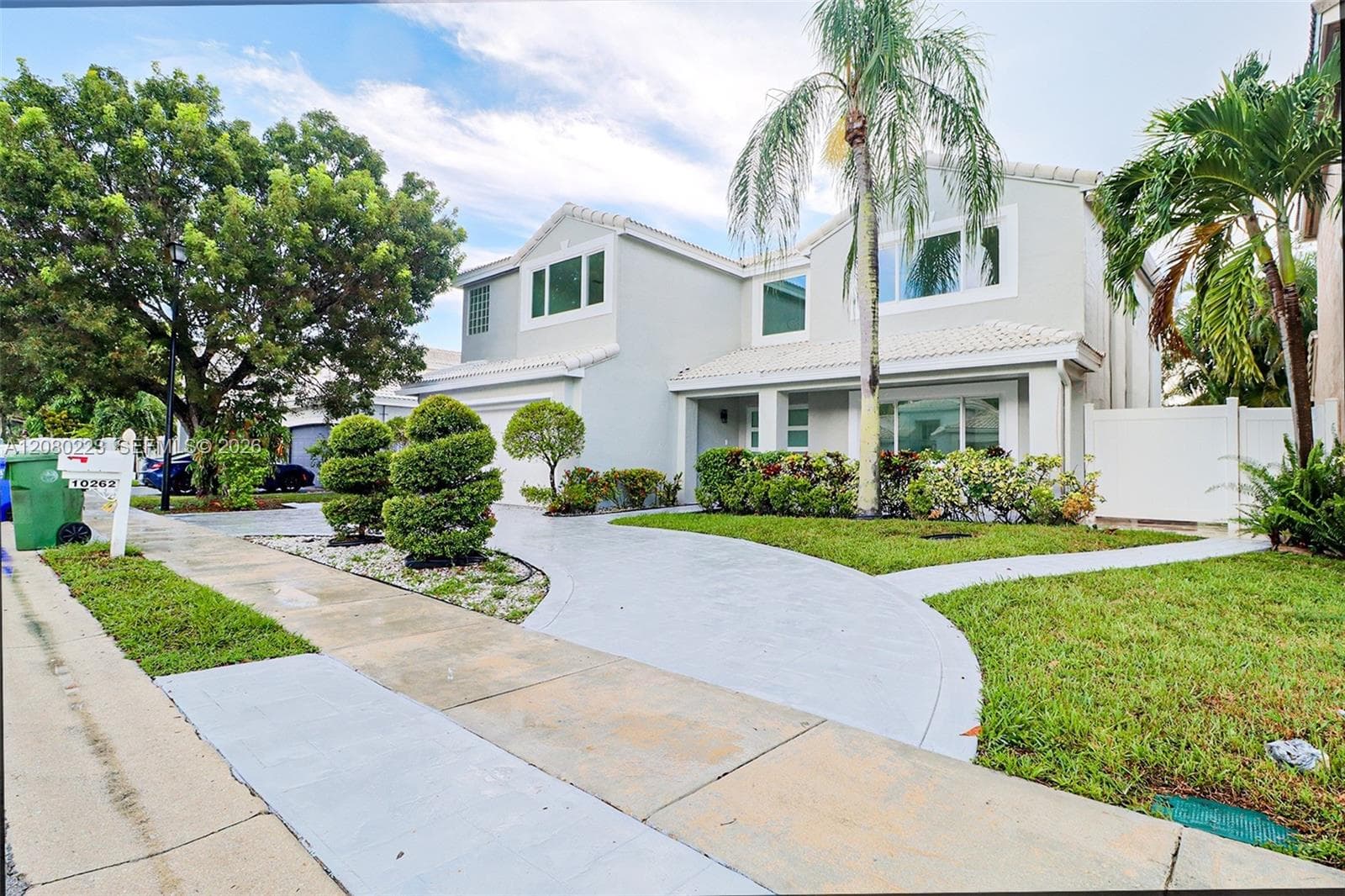 10262 SW 9th Ln, Pembroke Pines, FL 33025 photo 7