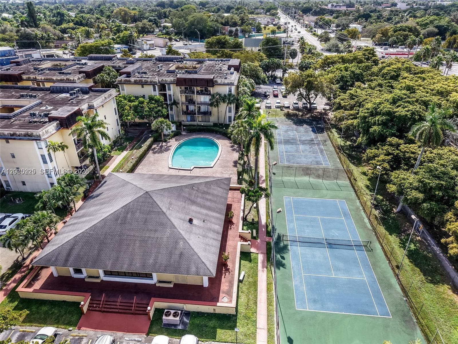 11905 NE 2nd Ave # C204, North Miami, FL 33161 photo 4