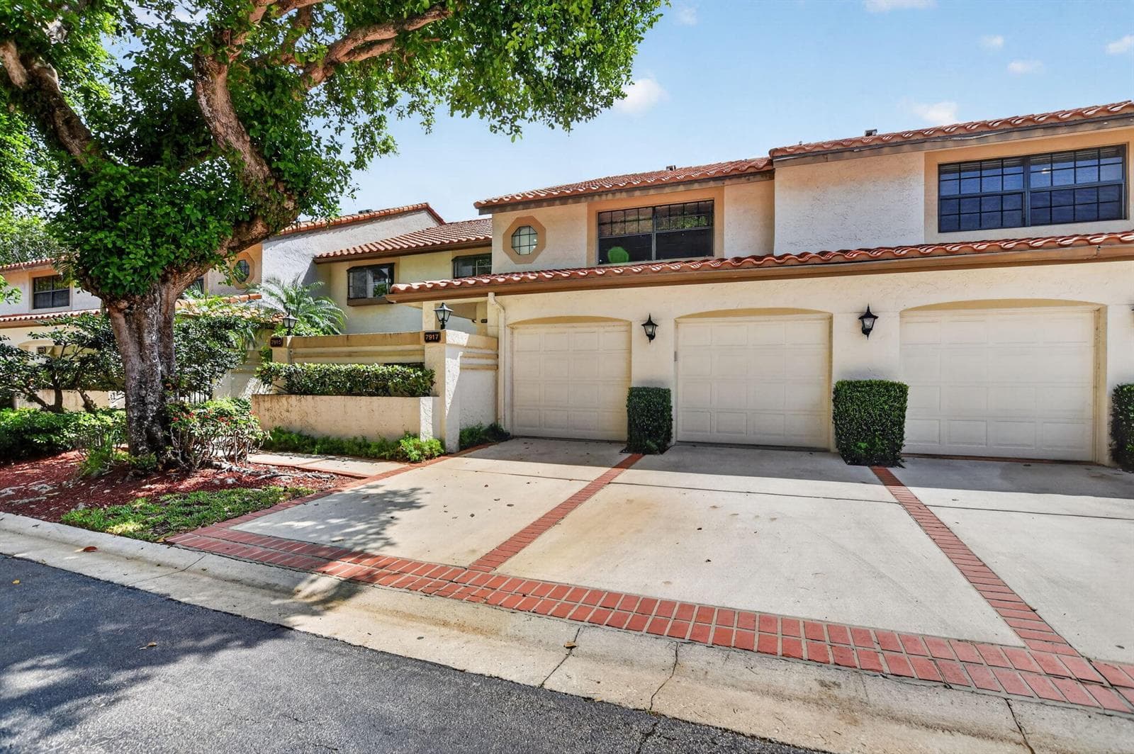 7917 LA MIRADA Drive, Boca Raton, FL 33433 photo 2