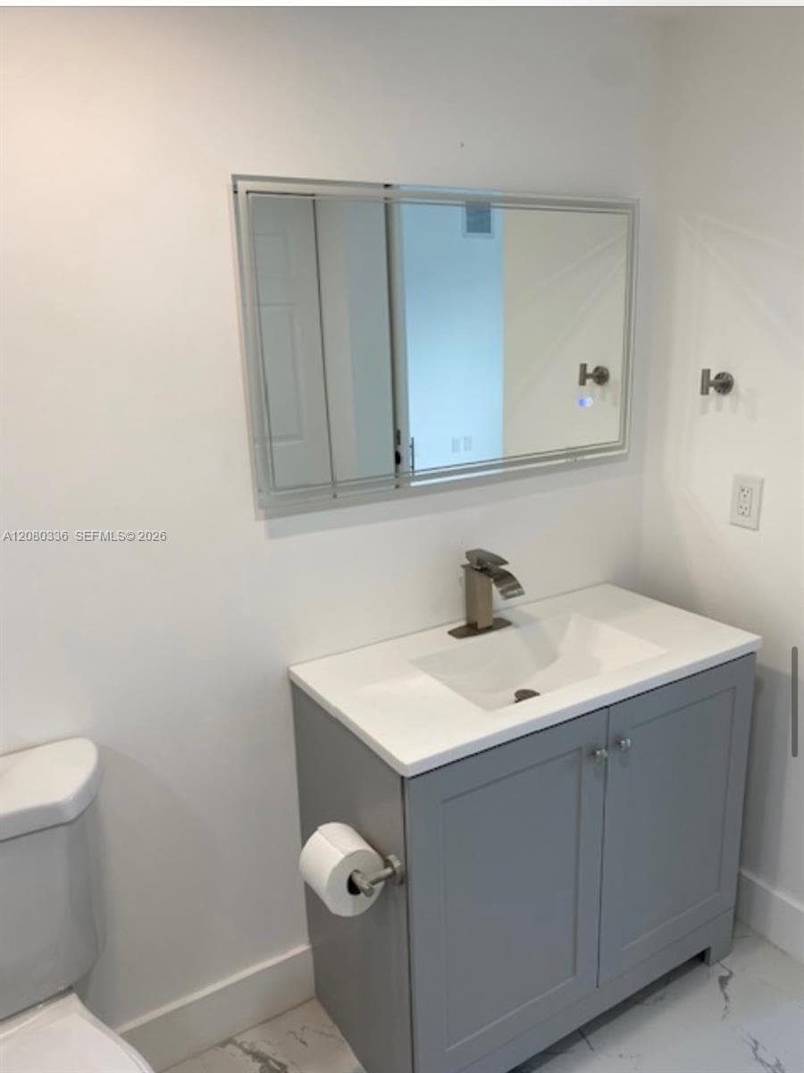 816 NW 11th St # 902, Miami, FL 33136 photo 7