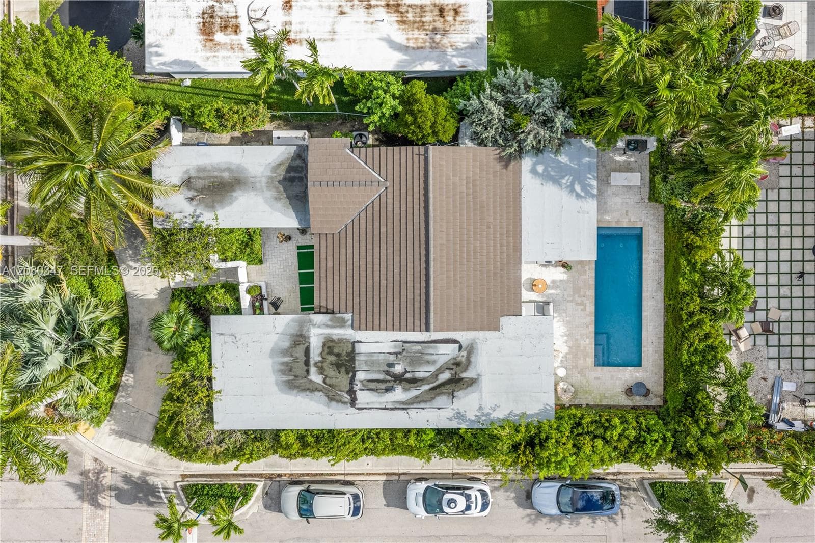 7501 W Adventure Ave, North Bay Village, FL 33141 photo 2