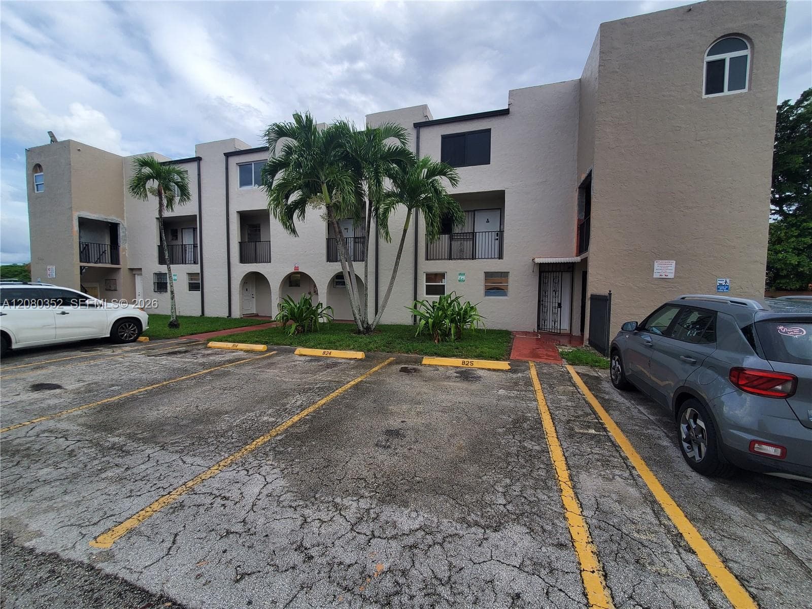 6600 W 2nd Ct # 15, Hialeah, FL 33012 photo 2