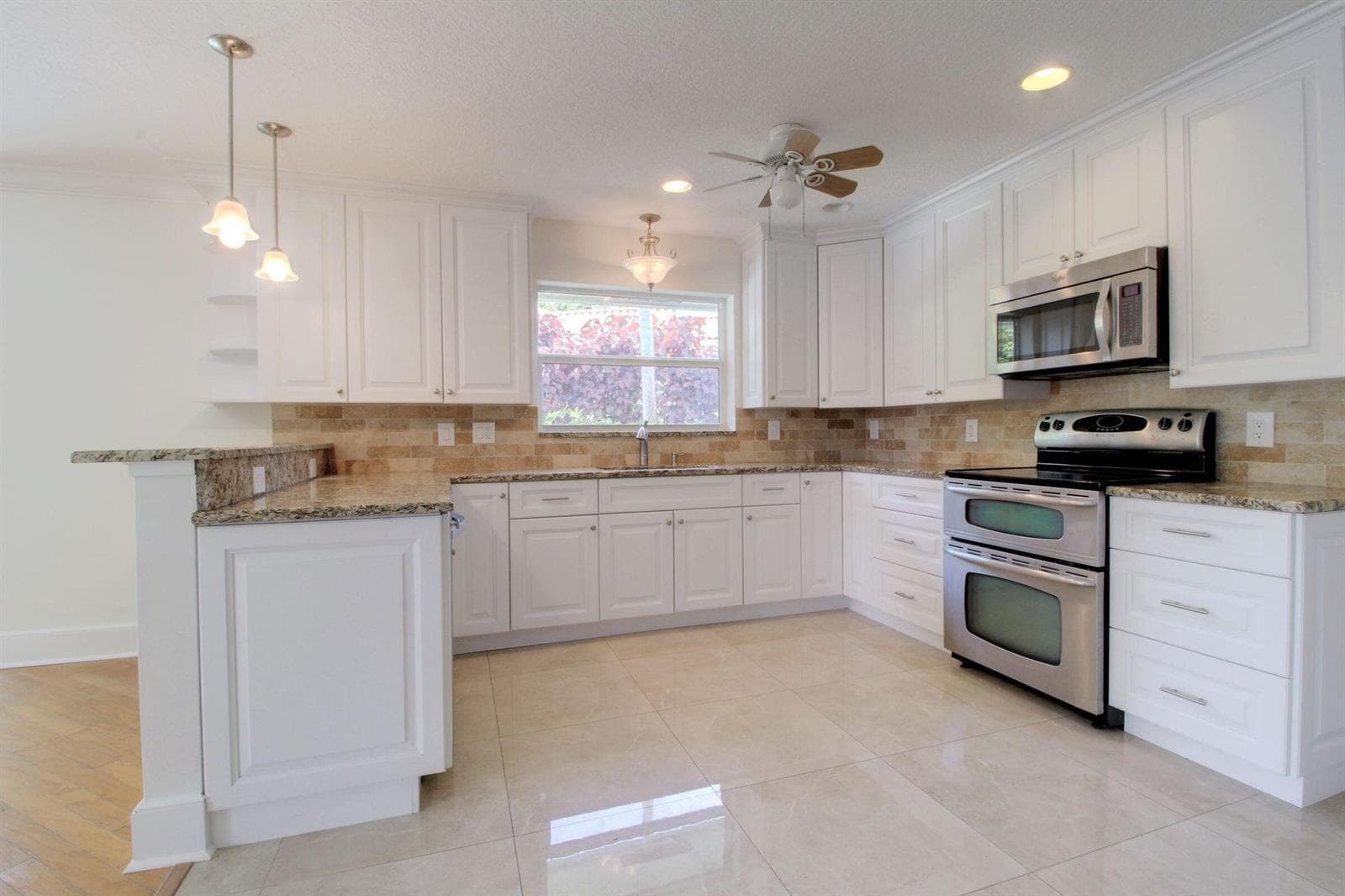 949 GREENSWARD Lane, Delray Beach, FL 33445 photo 3
