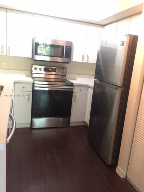 Listing photo 5