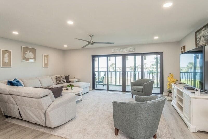 200 INTRACOASTAL Place # 305, Jupiter, FL 33469 photo 3