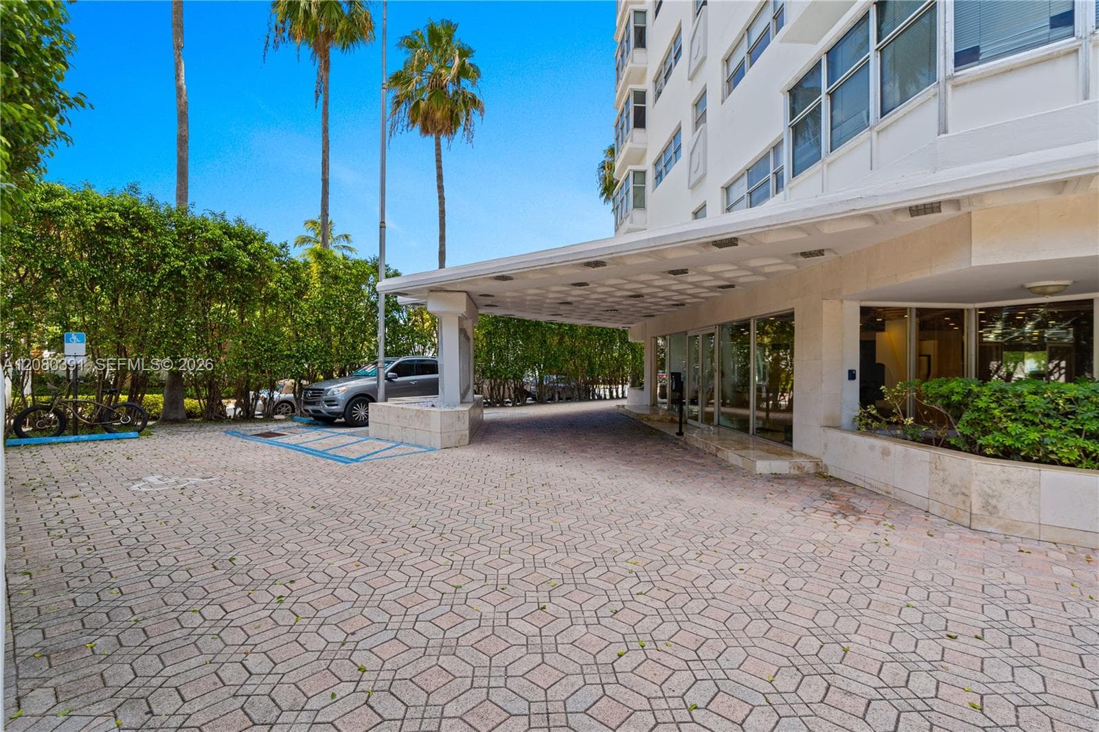 1881 Washington Ave # 4G, Miami Beach, FL 33139 photo 2