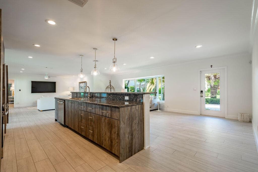 2401 NE 33RD Street, Lighthouse Point, FL 33064 photo 11