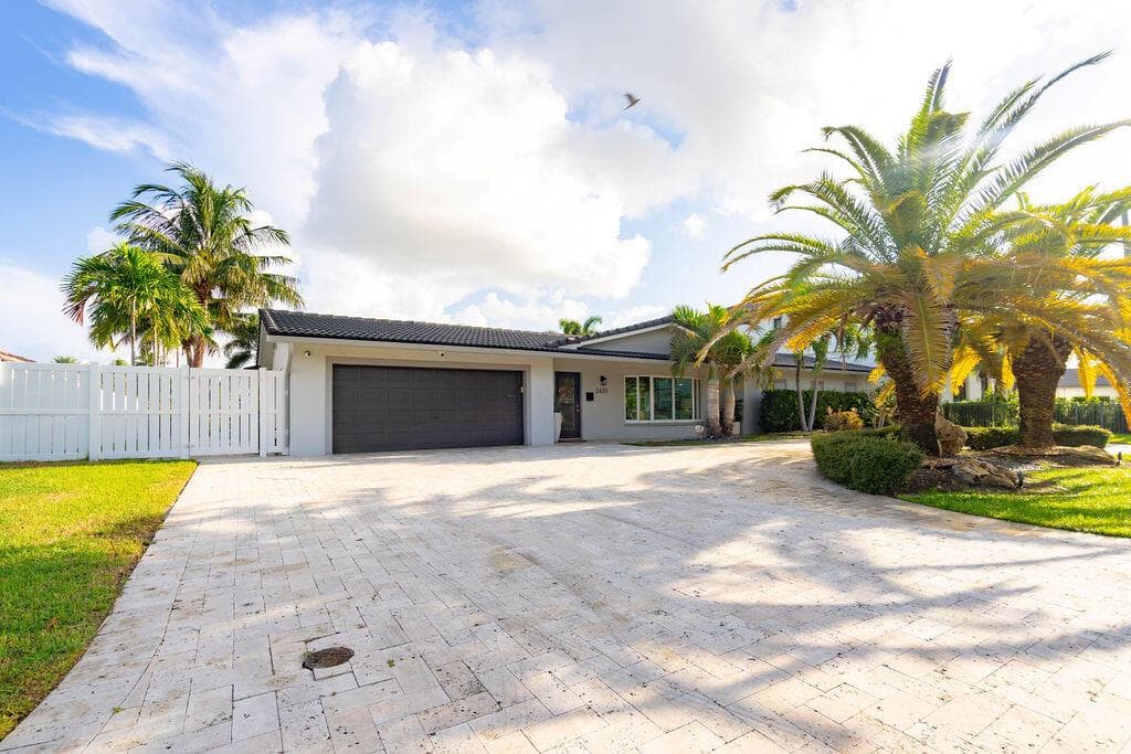 2401 NE 33RD Street, Lighthouse Point, FL 33064 photo 4