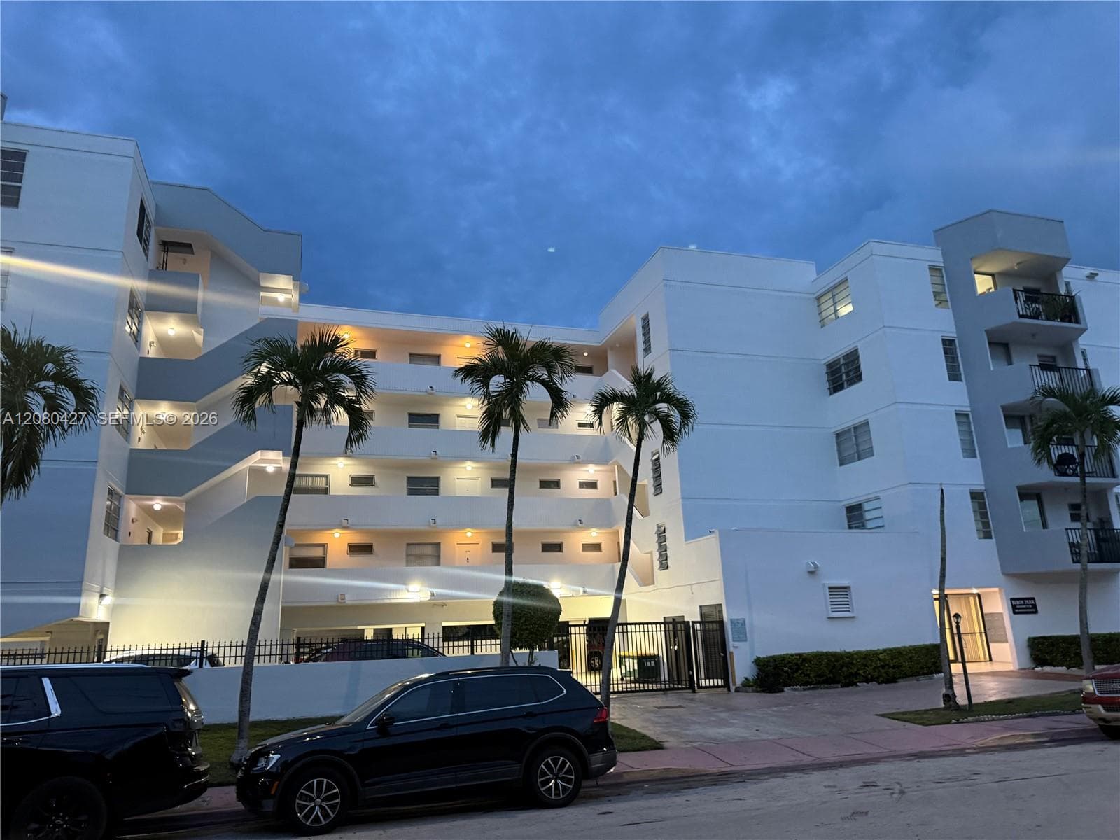 7921 Byron Ave # 206, Miami Beach, FL 33141 photo 4