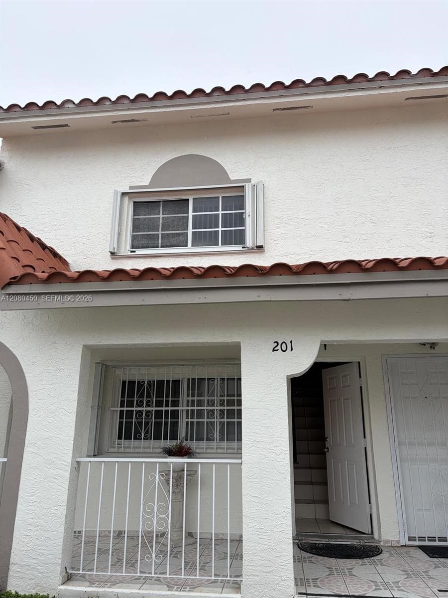 7797 W 29th Ln # 201-32, Hialeah, FL 33018