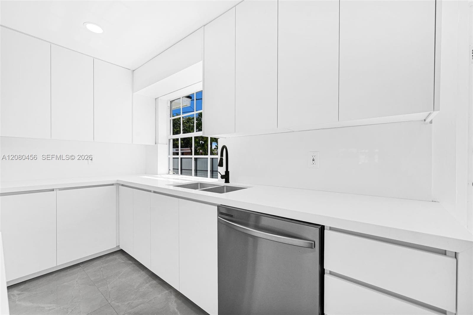 4040 SW 108th Ave, Miami, FL 33165 photo 3