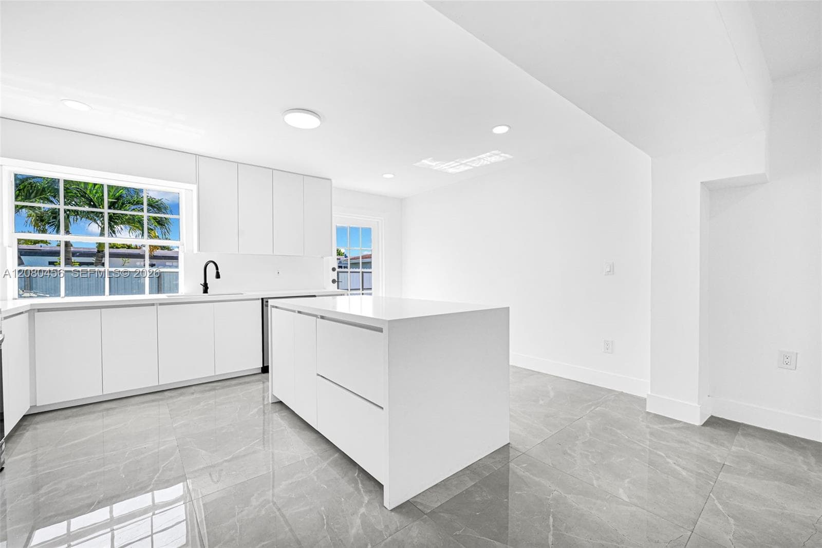 4040 SW 108th Ave, Miami, FL 33165 photo 5