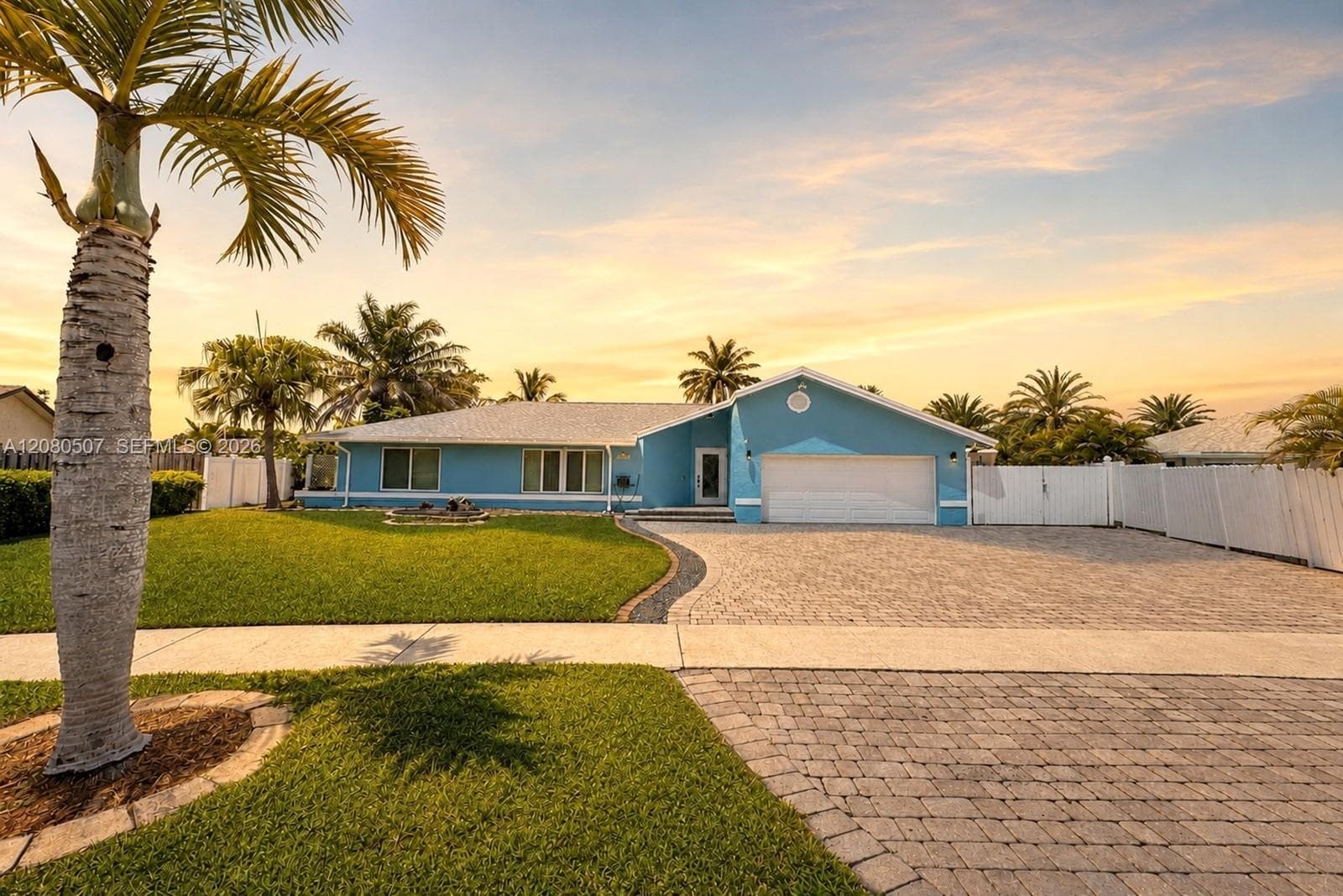 2811 SW 82nd Way, Davie, FL 33328