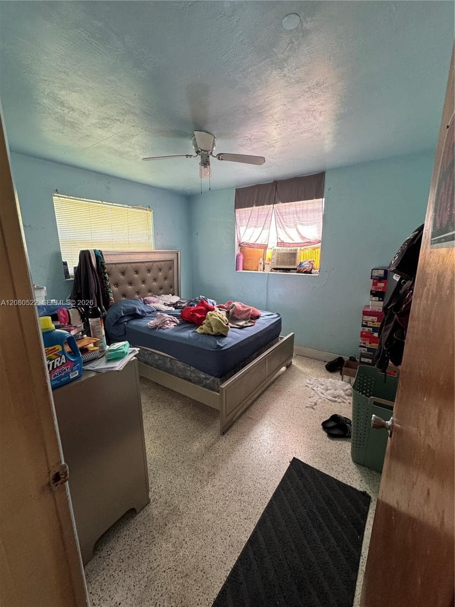 1075 NW 100th St, Miami, FL 33150 photo 9