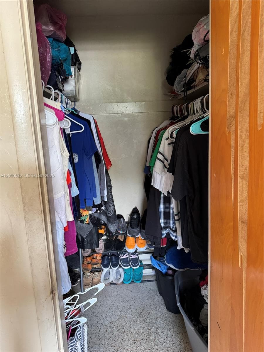 1075 NW 100th St, Miami, FL 33150 photo 8