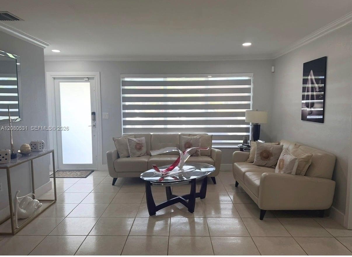 5505 W 14th Ln, Hialeah, FL 33012 photo 7