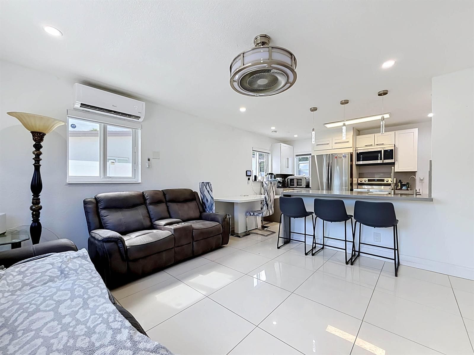 6135 NW 24TH Court, Margate, FL 33063 photo 6